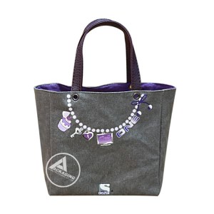 Canvas shopping bags
